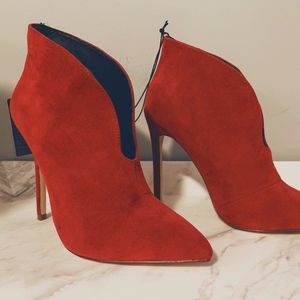 NWT Forever 21 Heeled Booties